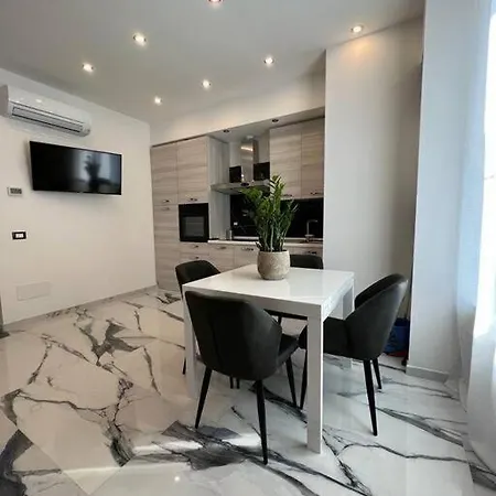 Appartamento Luxury Carrara Milan-2